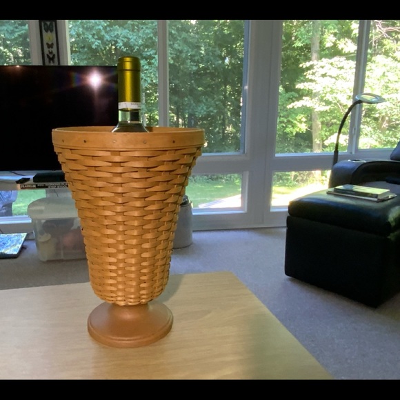 Longaberger 2003 Collector’s Club Floral Vase Basket and Protector Set - Picture 2 of 8